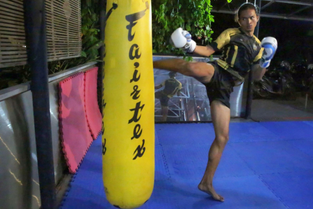 PERSIAPAN ATLET KICK BOXING KALTENG 