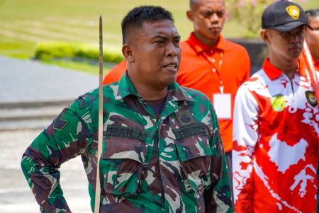 LATIHAN PASKIBRAKA DI PALANGKA RAYA