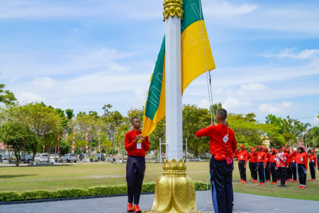 LATIHAN PENURUNAN BENDERA