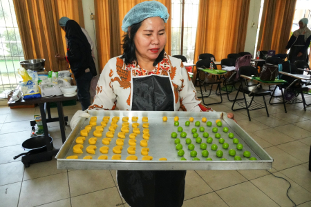 PERSIAPAN PEMANGGANGAN KUE