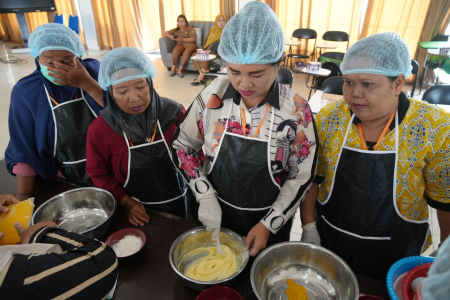 BUAT ADONAN KUE