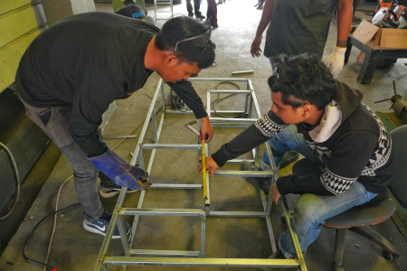 PELATIHAN KETERAMPILAN TUKANG LAS