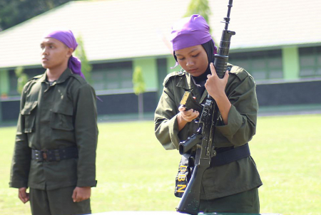 KETERAMPILAN BONGKAR SENJATA