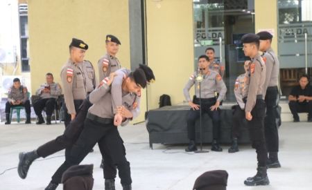 PELATIHAN BELA DIRI POLDA ACEH