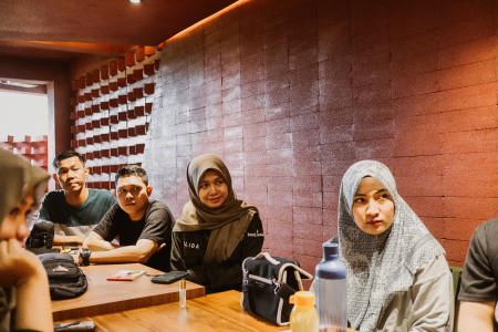 PERHATIKAN PEMBELAJARAN VIDEO