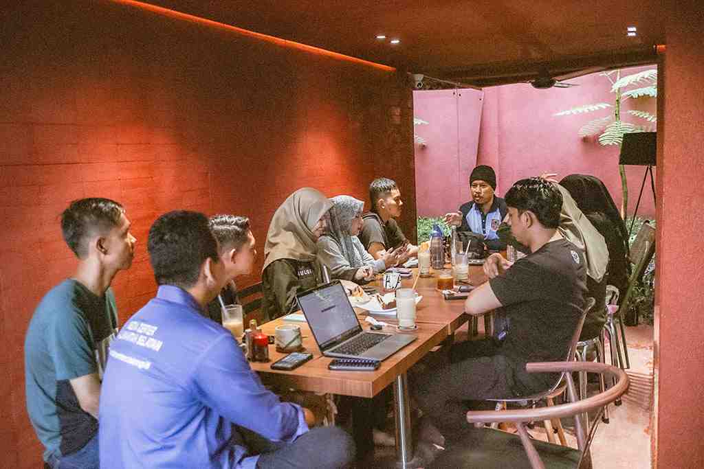  PERHATIKAN PEMBELAJARAN VIDEO
