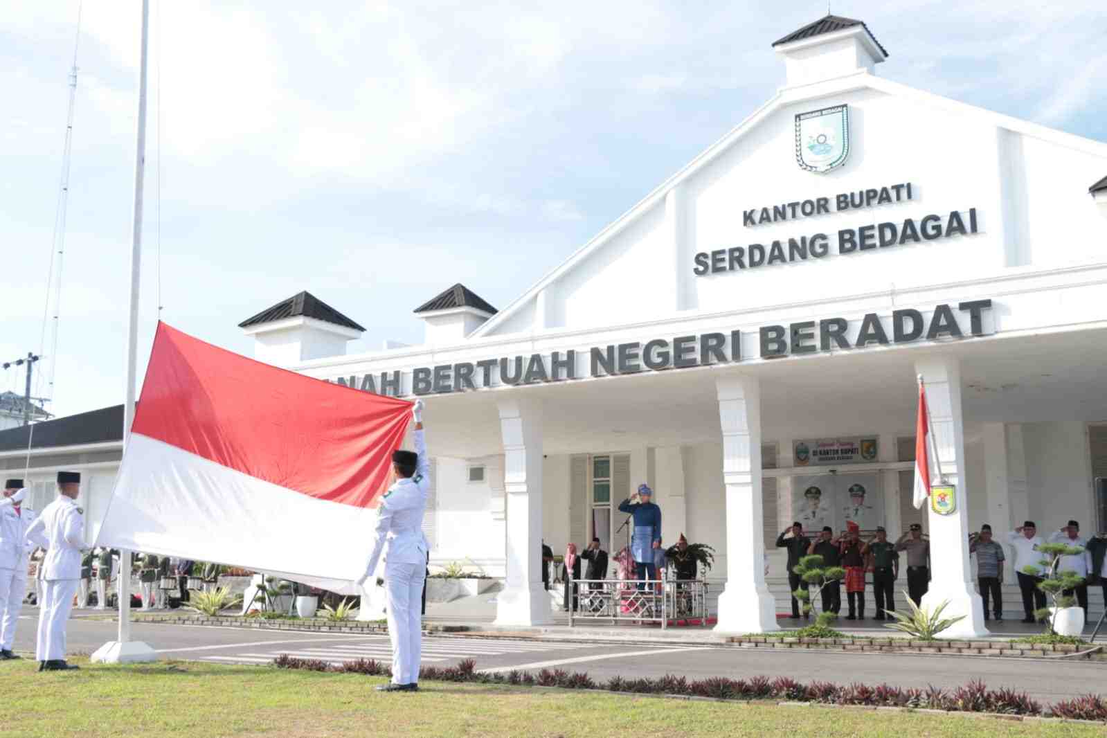 UPACARA PERINGATAN HARI GURU NASIONAL TAHUN 2023