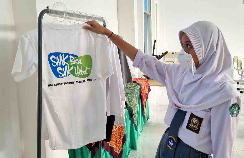 KAUS SMK