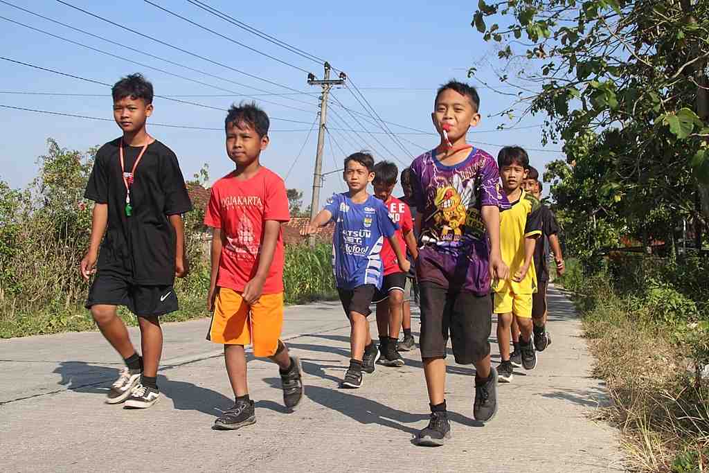 LATIHAN GERAK JALAN REGU PUTRA