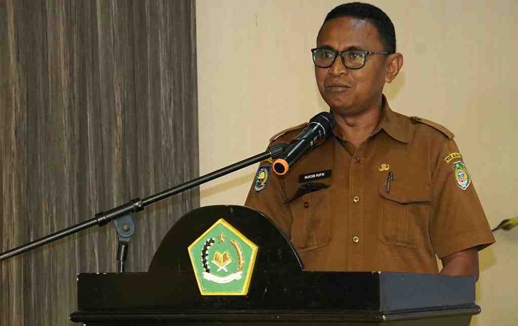 MAMPU BERPERAN SEBAGAI PELAYAN MASYARAKAT