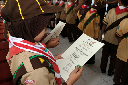 MEMBACA PIAGAM PENGHARGAAN