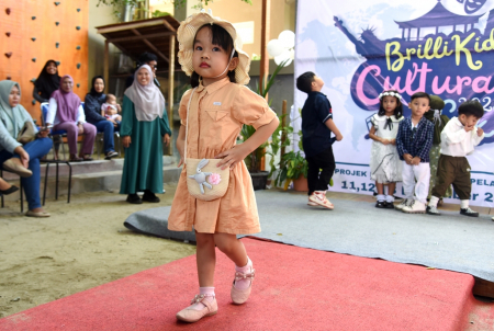 MELATIH KEBERANIAN ANAK