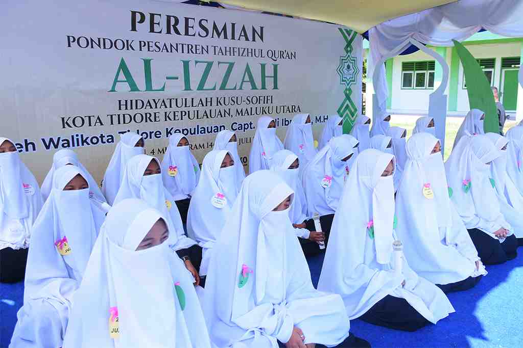 PERSEMBAHAN HAFALAN QUR’AN DAN HADIS