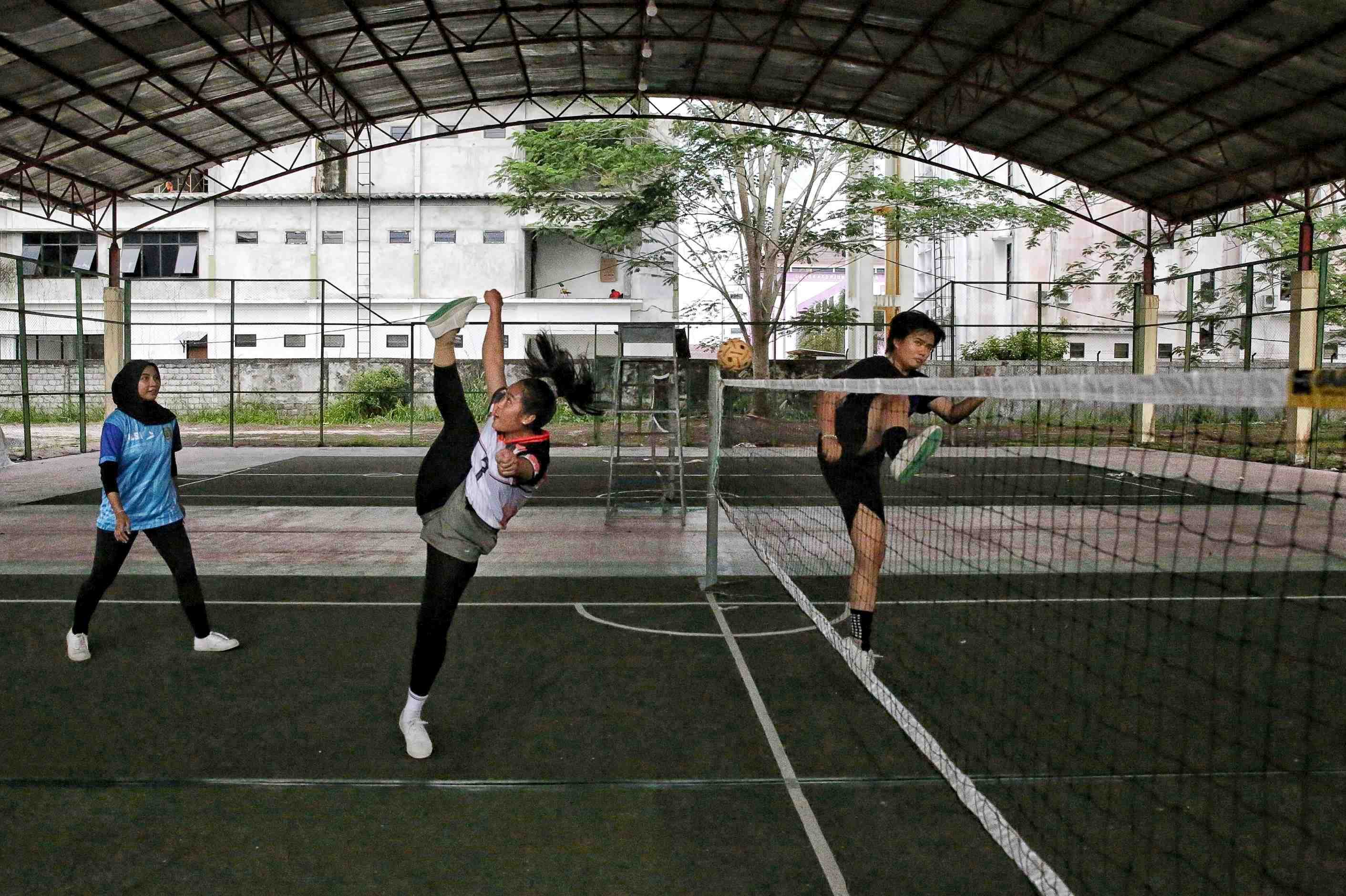 PERSIAPAN ATLET SEPAK TAKRAW KALTENG