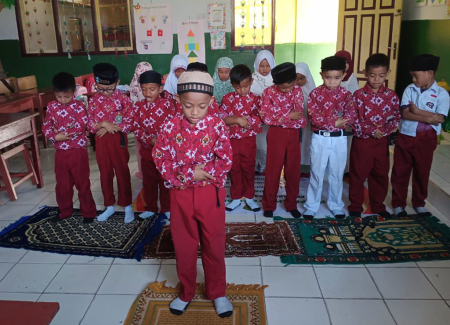 PRAKTIK SHALAT