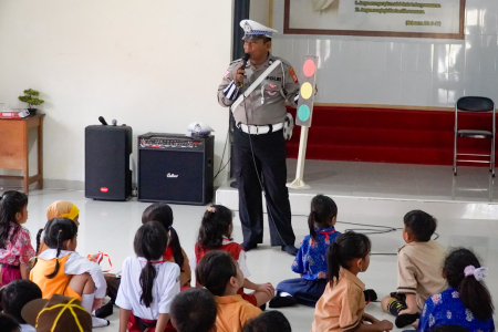 JELASKAN RAMBU LALU LINTAS