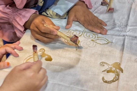 BATIK TULIS KHAS KALTENG