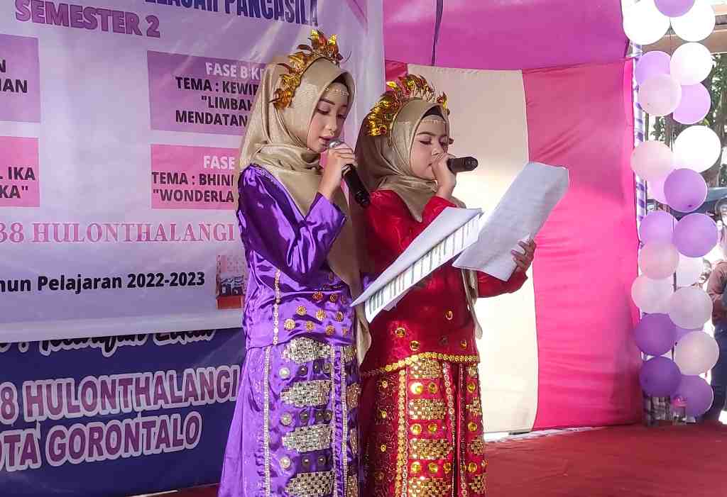 PEMBAWA ACARA P5