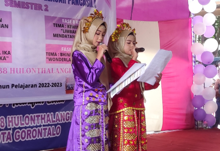 PEMBAWA ACARA P5