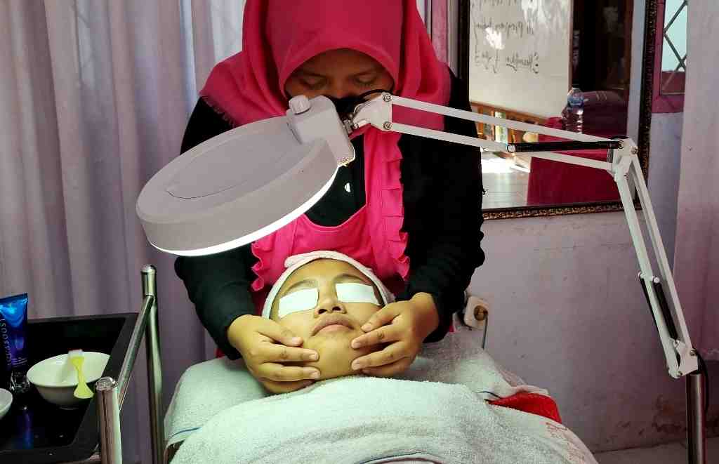PENGUAPAN WAJAH