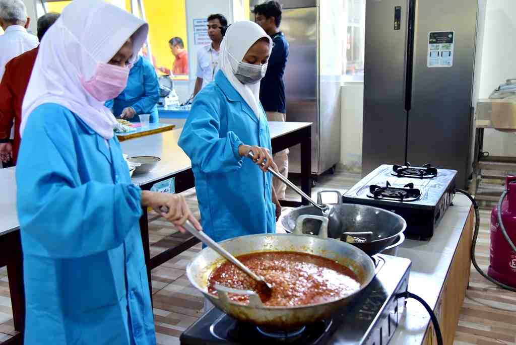 PRAKTIK MEMASAK SAMBAL SAGELA