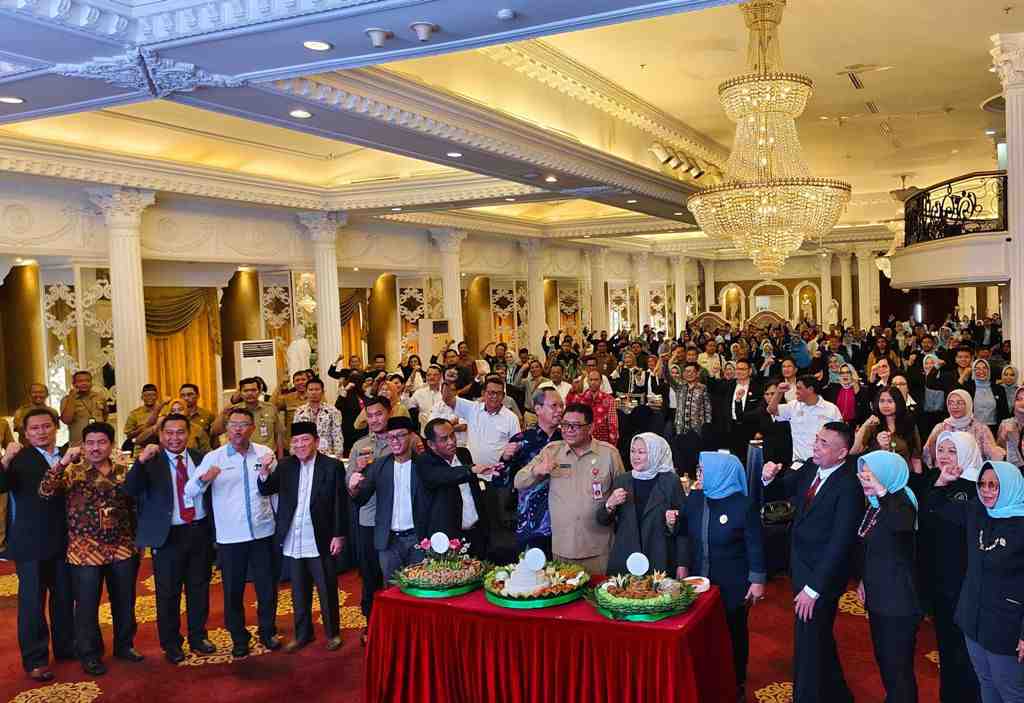 MUNAS KE VIII HILLSI DI SURABAYA