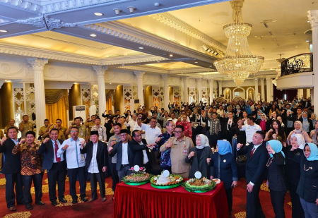 MUNAS KE VIII HILLSI DI SURABAYA