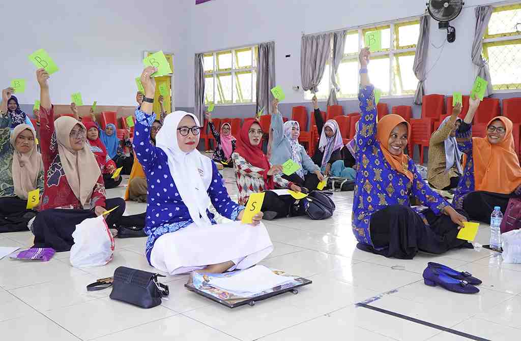 SAMBUT PERINGATAN HARI GURU NASIONAL 2023