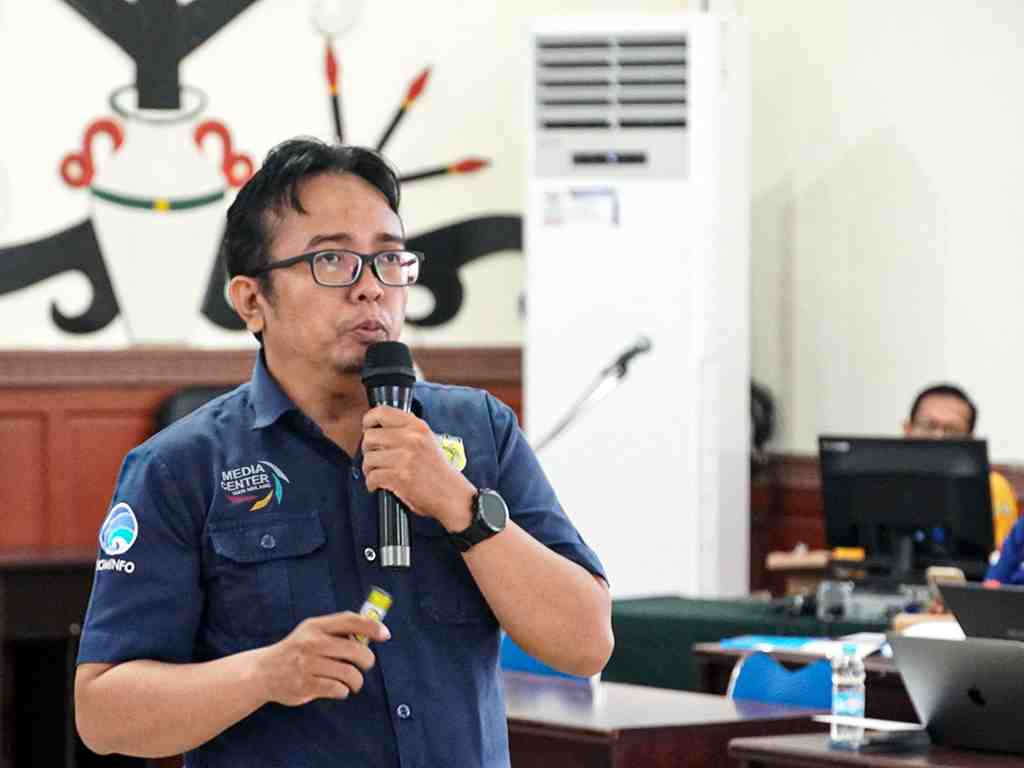 JELASKAN CARA PEMBUATAN BERITA ONLINE
