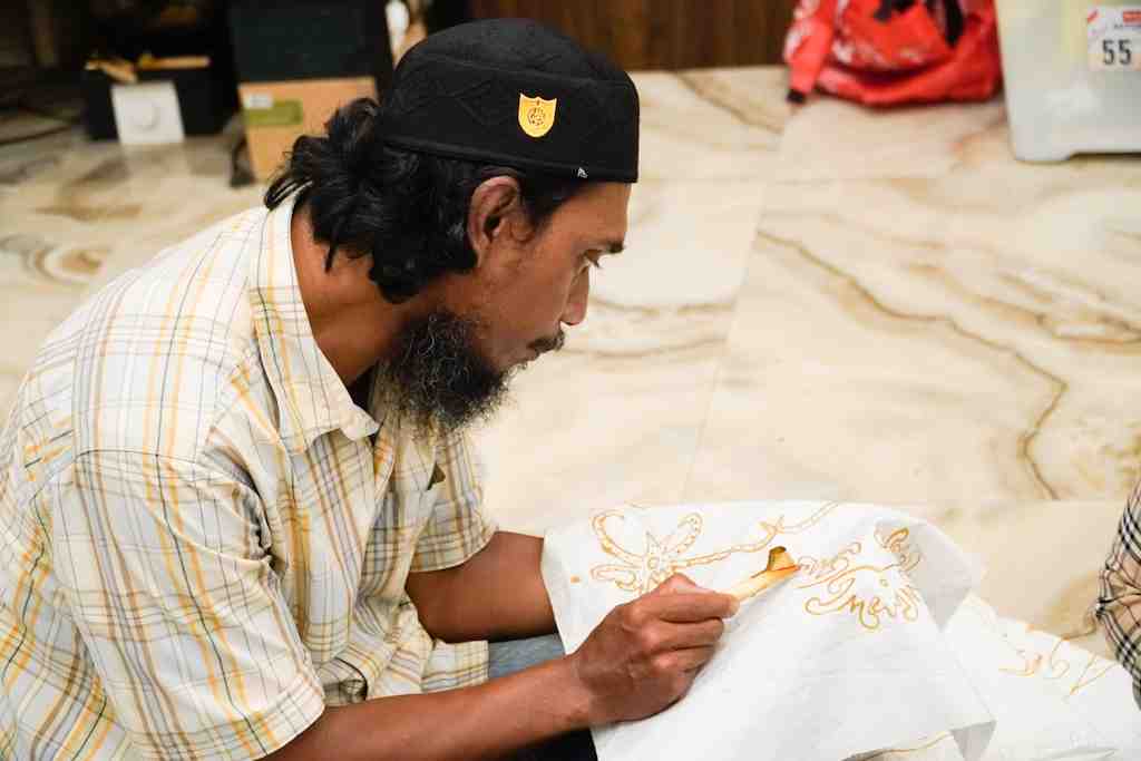 MEMBUAT MOTIF BENANG BINTIK