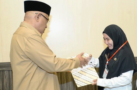 MENGEMBANGKAN KOMPETENSI SDM