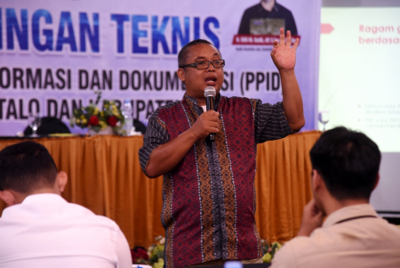 TEKNIK MENULIS BERITA