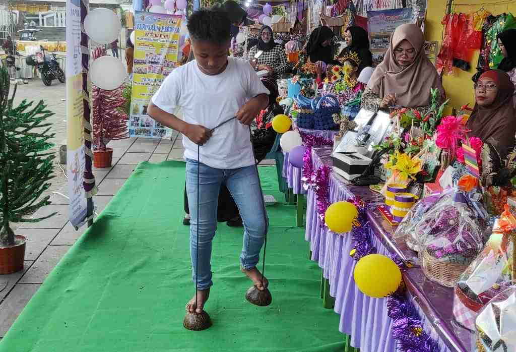 TEMA KEARIFAN LOKAL