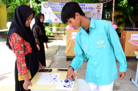 TINTA PEMILIHAN OSIS