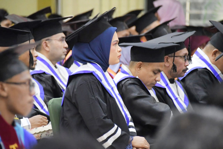 WISUDA SARJANA UMMU MALUKU UTARA