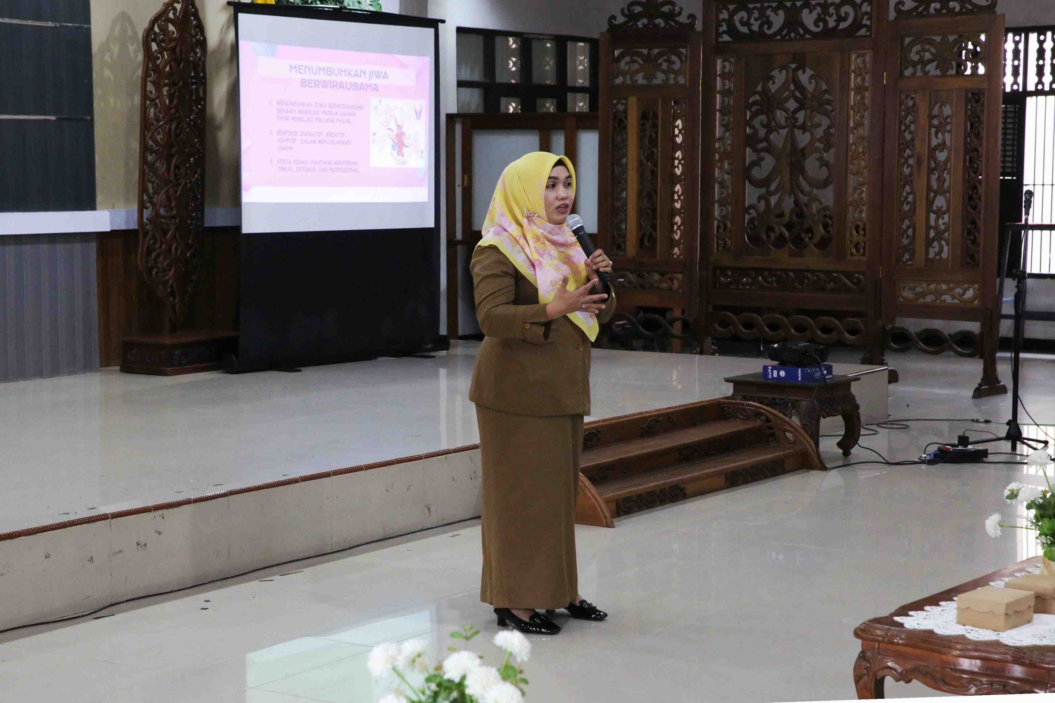WORKSHOP PEMBERDAYAAN EKONOMI KELOMPOK UPPKA