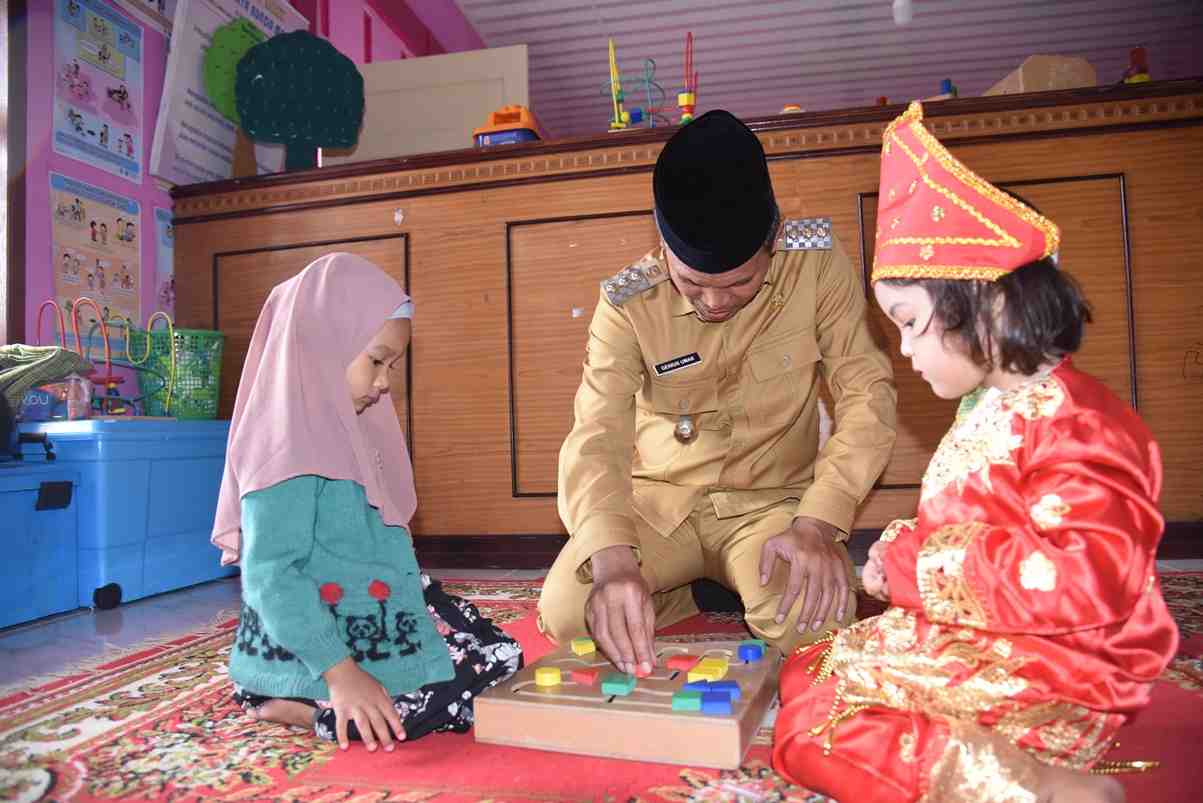 BERMAIN BERSAMA ANAK PAUD