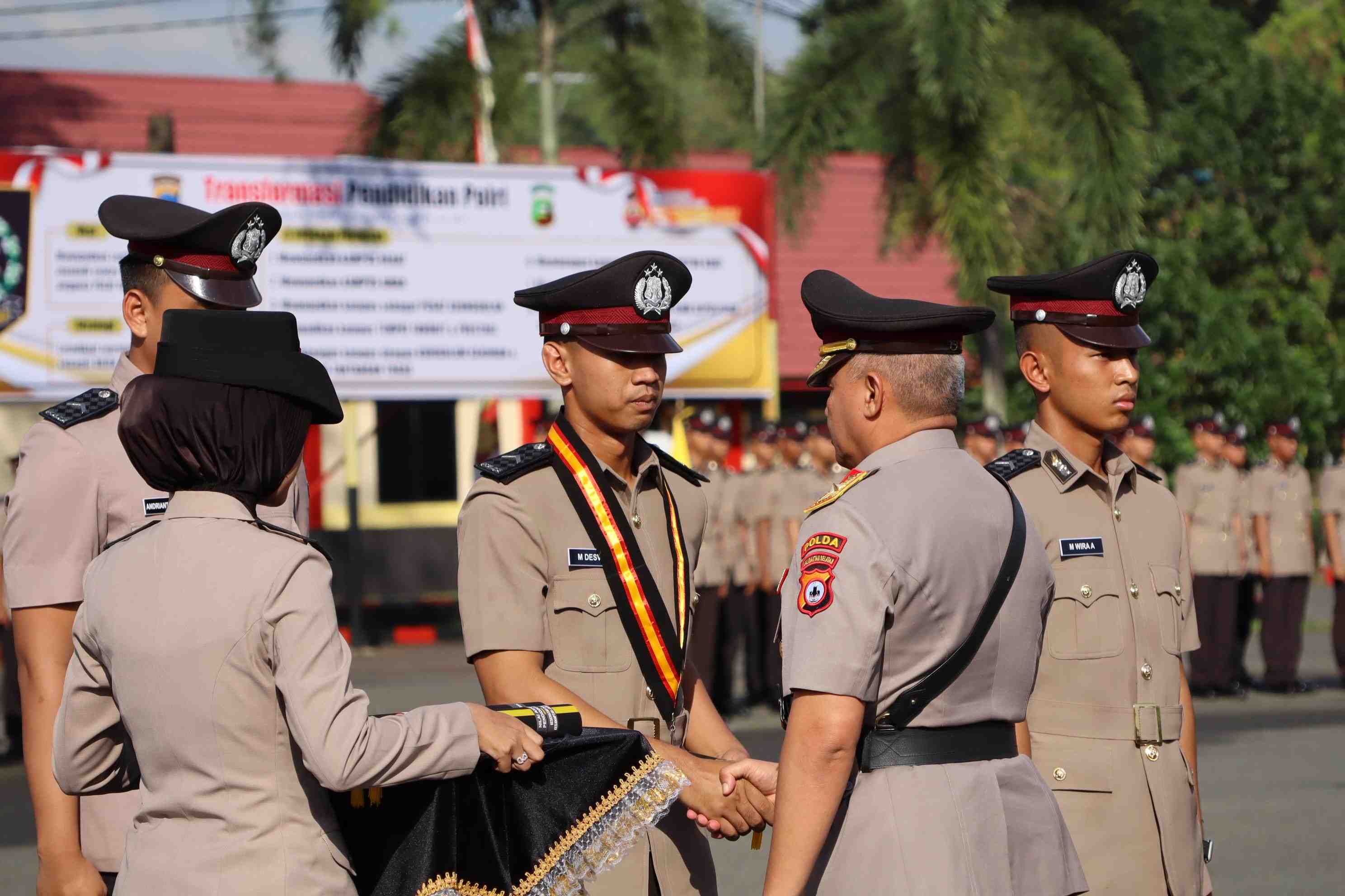 BERIKAN SELAMAT