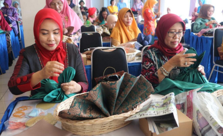 PELATIHAN PEMBUATAN HANTARAN
