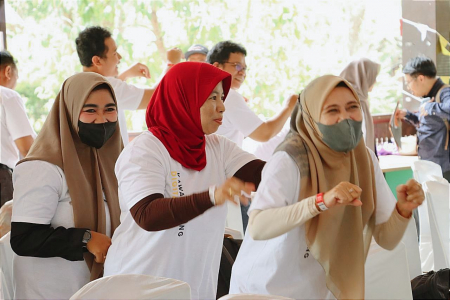 PERMAINAN ULAR TANGGA