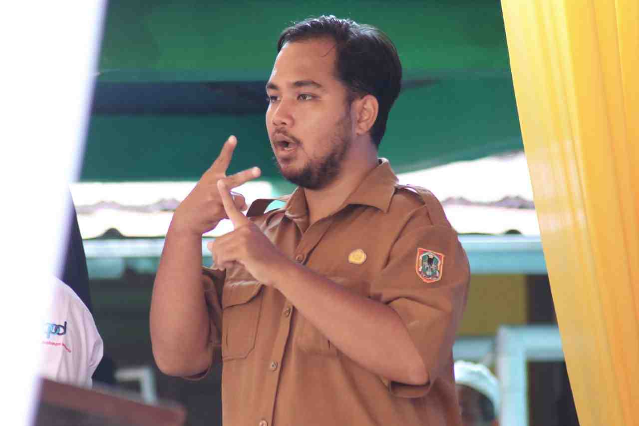 TERJEMAHKAN BAHASA ISYARAT
