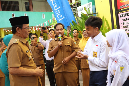 SAMBUT GUBERNUR KALSEL
