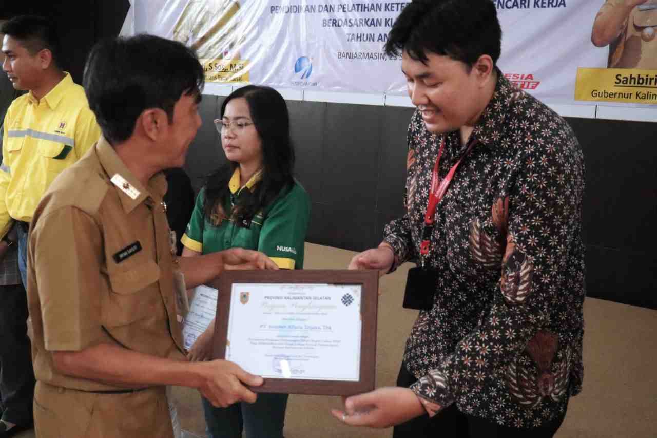 BERIKAN SERTIFIKAT