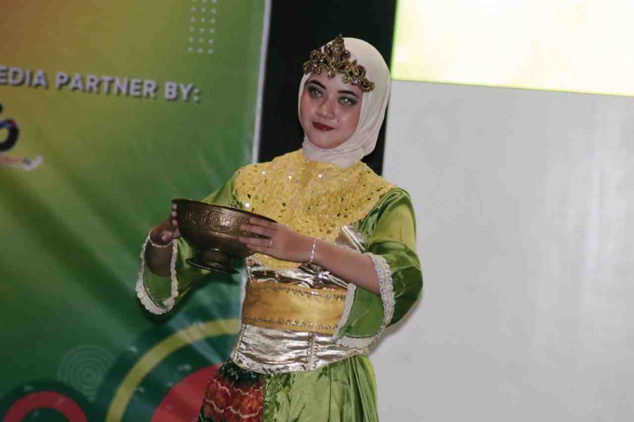 TARI KREASI SELAMAT DATANG