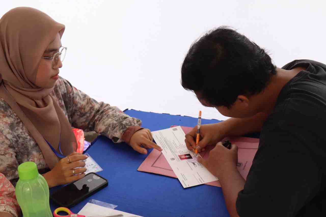 TANDATANGANI KARTU AK1