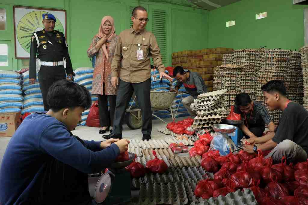 TINJAU GELAR PANGAN MURAH KOTA SINGKAWANG