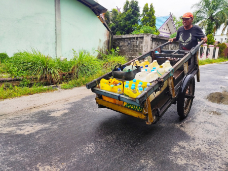 PENJUAL MINYAK TANAH KELILING 