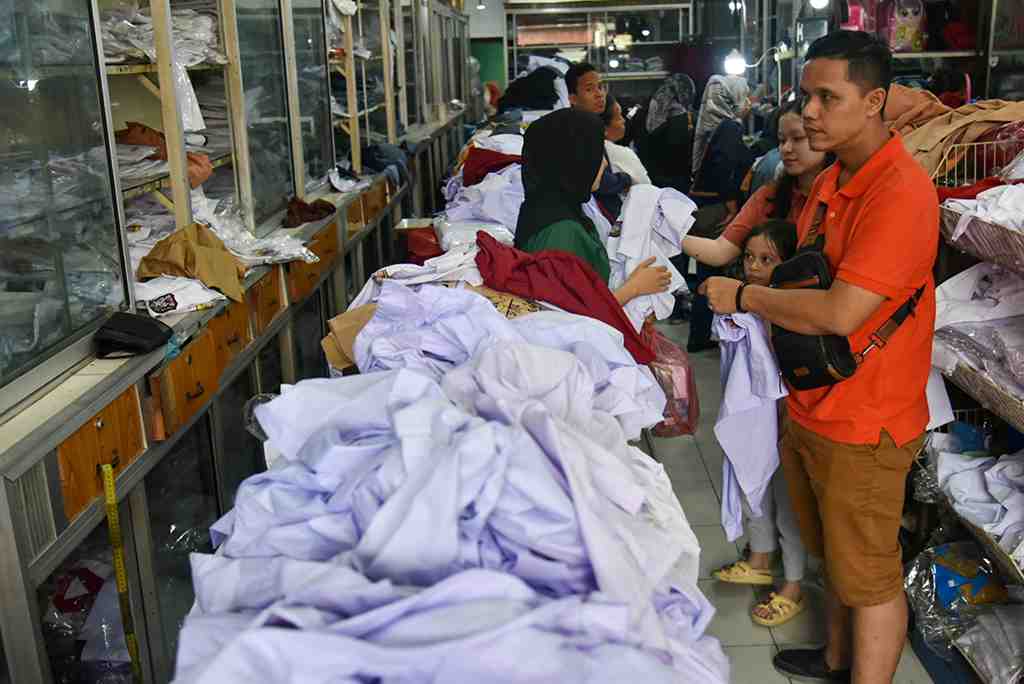 PENJUALAN SERAGAM SEKOLAH DI MEDAN