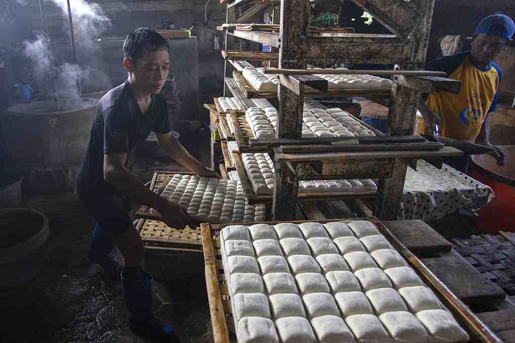 DAMPAK KENAIKAN HARGA KEDELAI