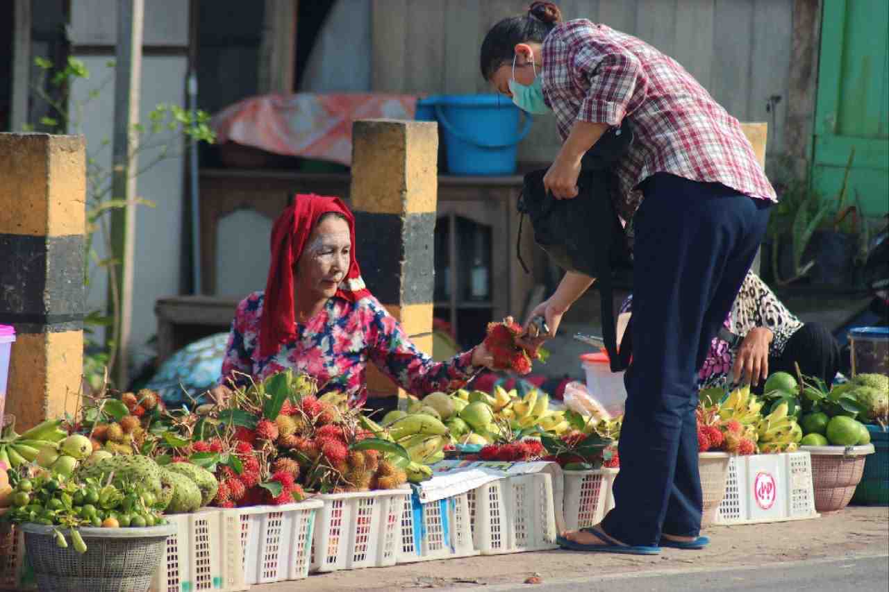 BELI BUAH RAMBUTAN